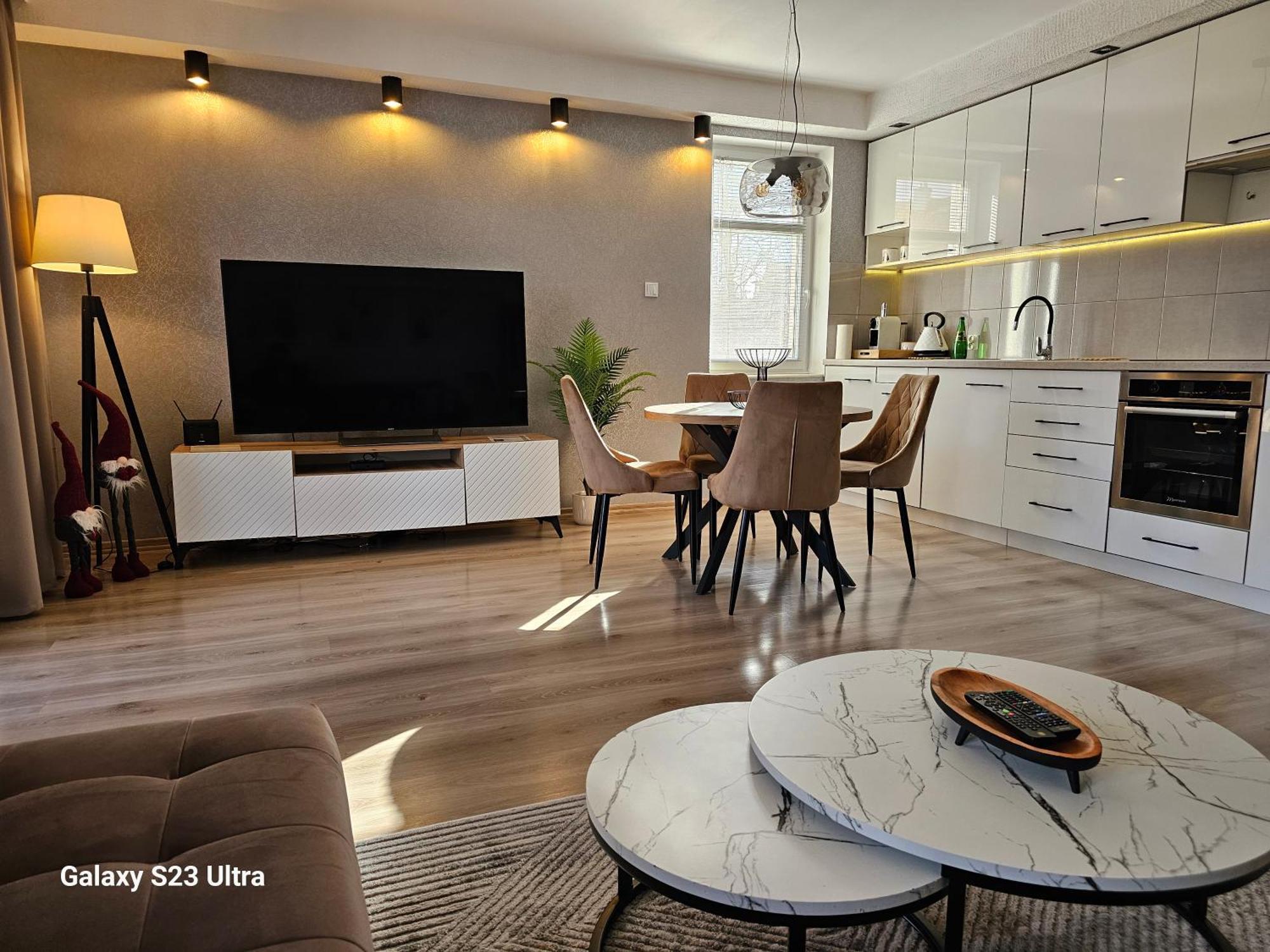 Apartament W Centrum Z Widokiem Na Jeziorko Кентшин Экстерьер фото